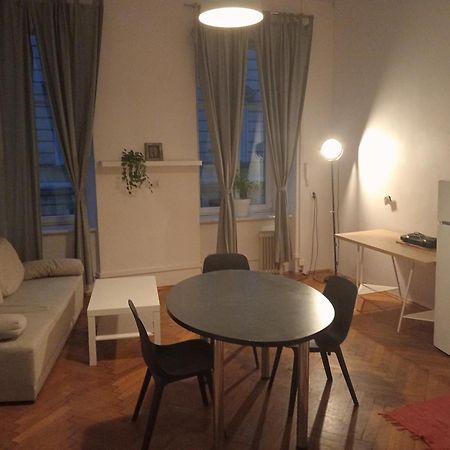 Apartament Batorego Cracovie Extérieur photo